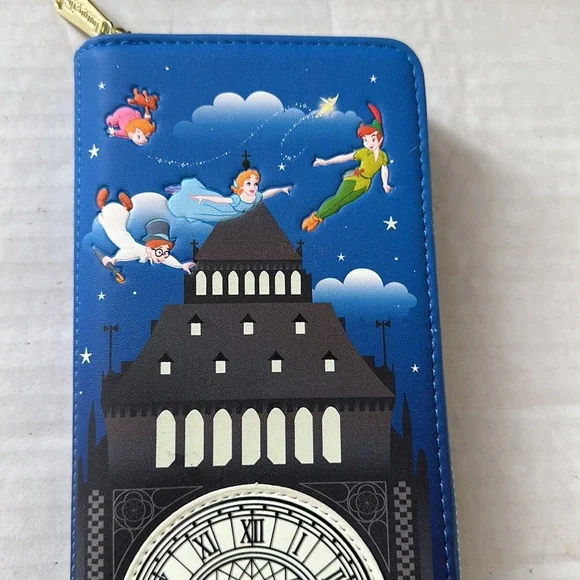 Disney Loungefly wallet - Picture 2 of 10